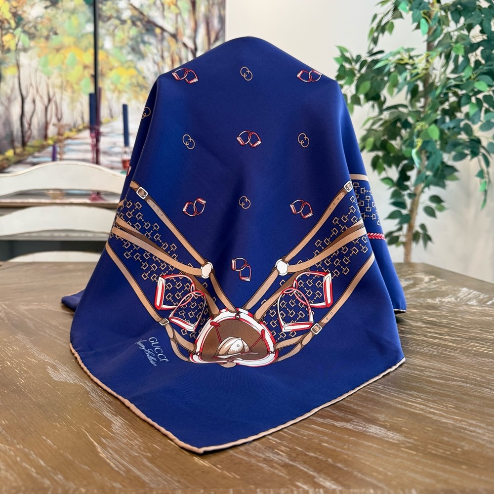 Authentic GUCCI Scarf